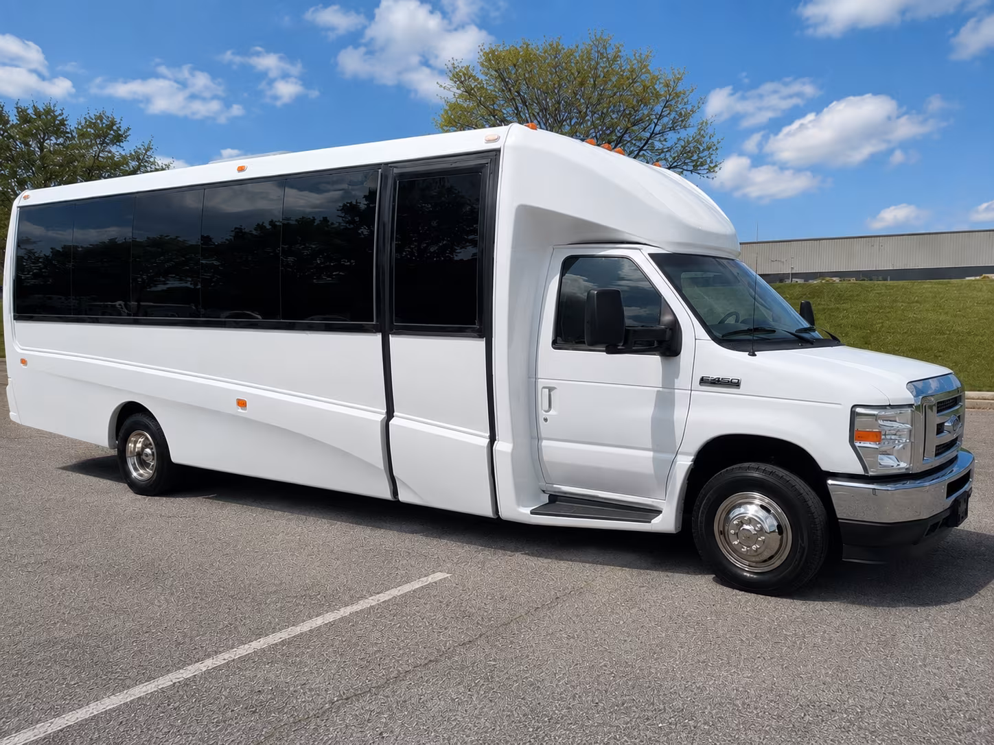 charter buses for corporate events and conference shuttles in waltham