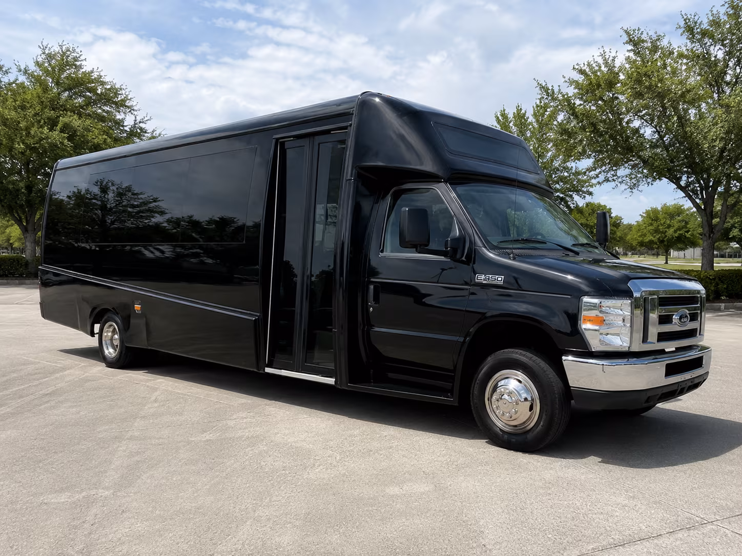 charter buses for large waltham prom groups and after prom events