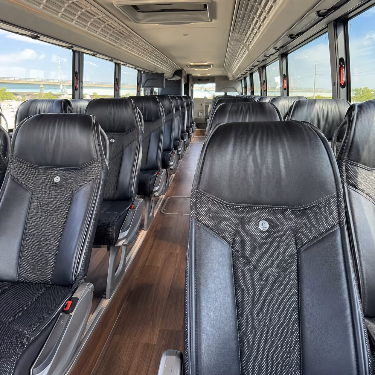 overnight and long distance bus trips from waltham to washington d c
