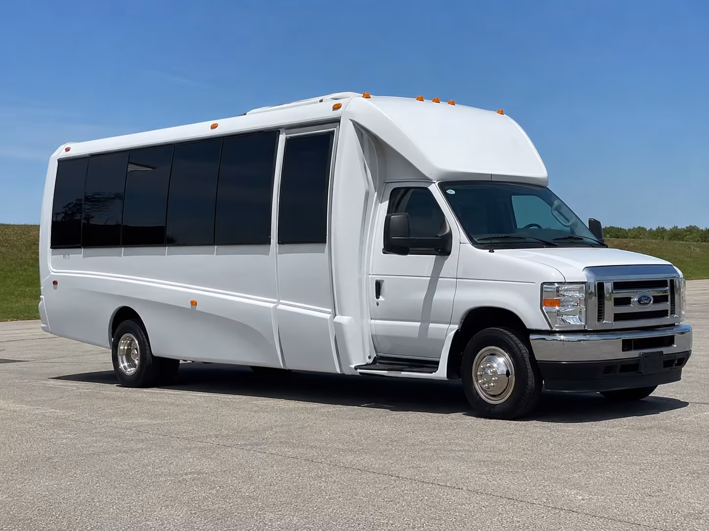 party buses to xfinity center shows from the waltham area