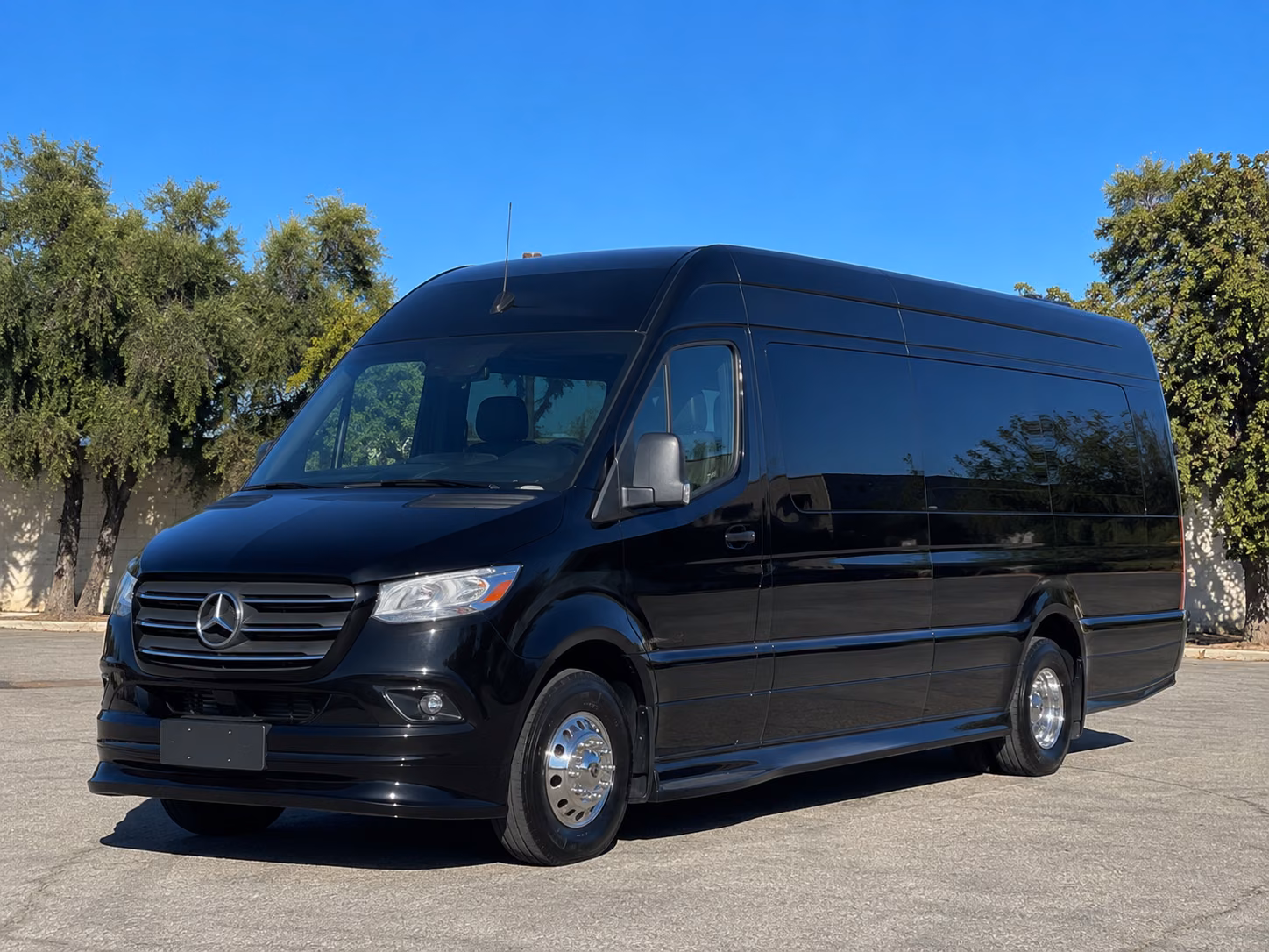 transportation serving waltham and nearby cities