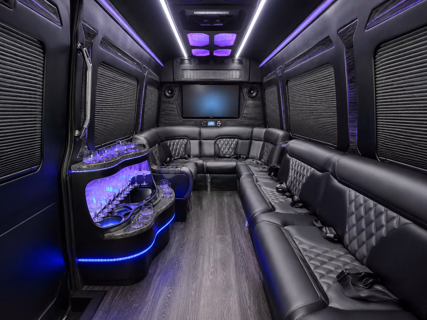 waltham 28 passenger party bus